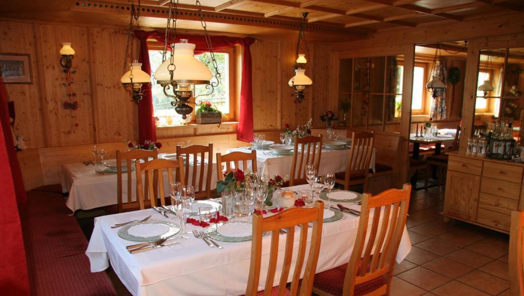 Hotel Gasthaus Schaefle เบือร์เซอร์แบร์ก ภายนอก รูปภาพ