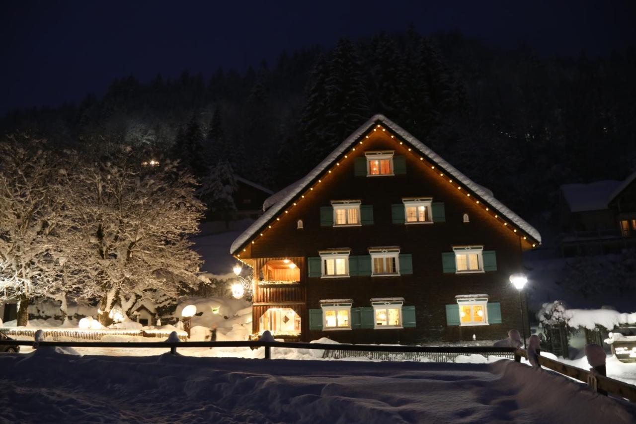 Hotel Gasthaus Schaefle เบือร์เซอร์แบร์ก ภายนอก รูปภาพ